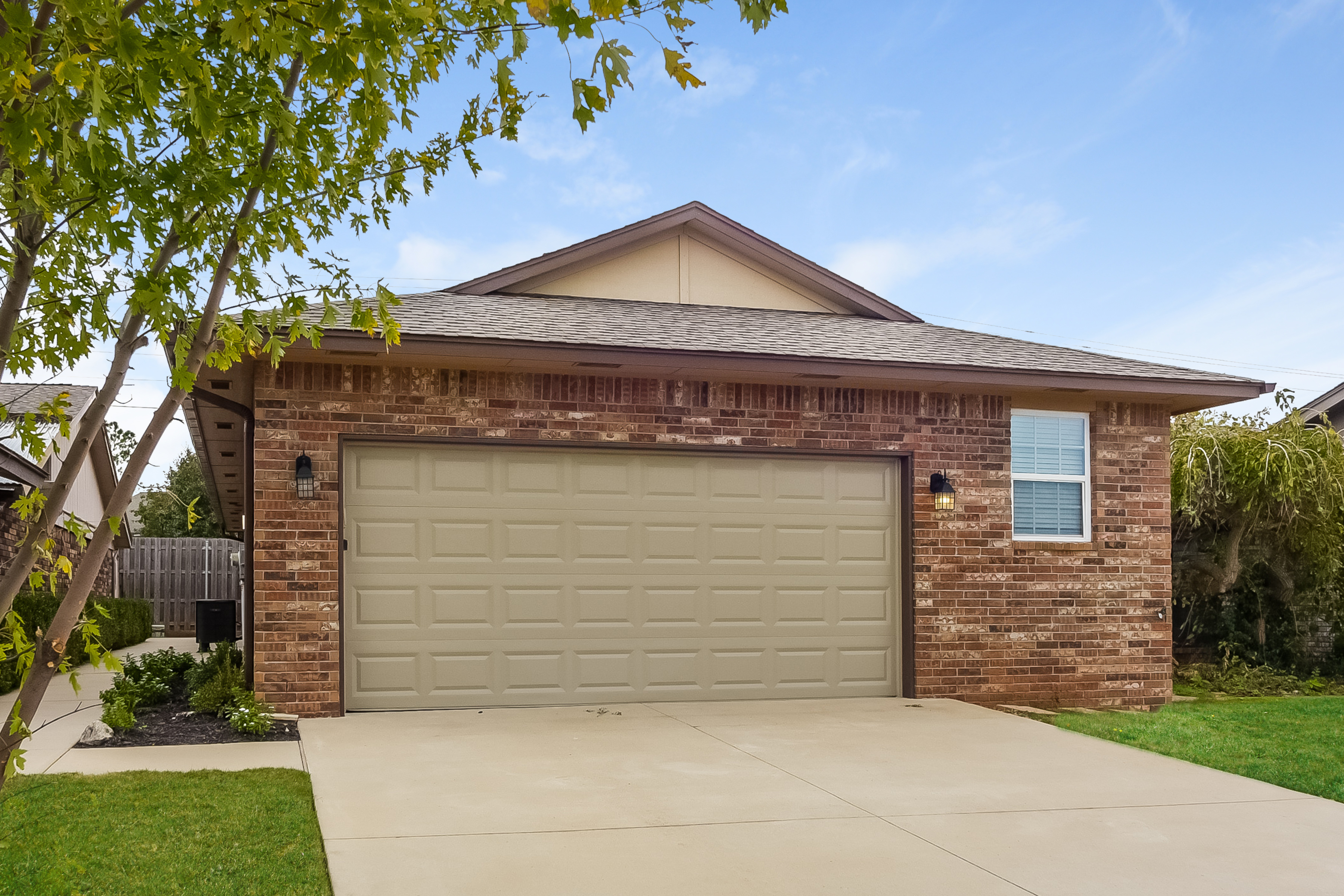 6016 VIXEN WAY OKLAHOMA CITY, OK 73142